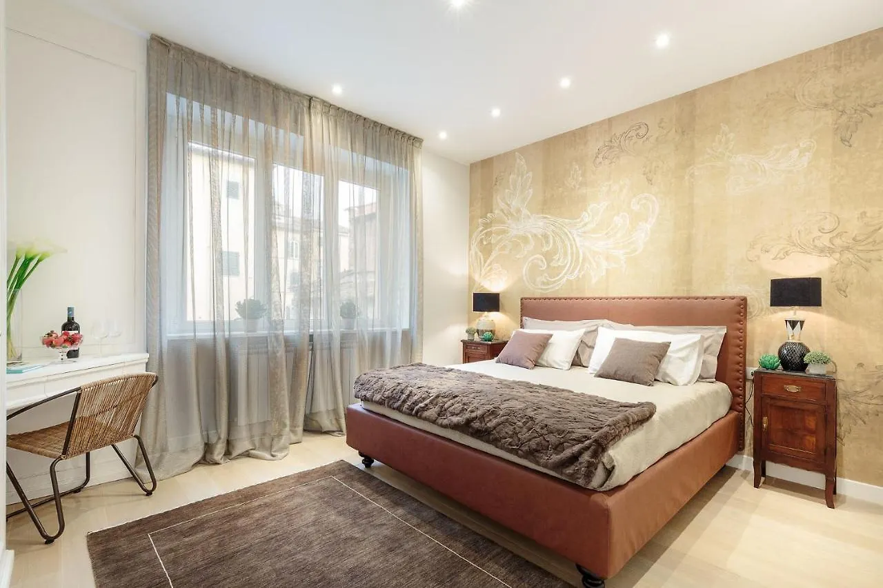 The Palace View Penthouse, Modern Luxury In Lucca 0*,  Italy