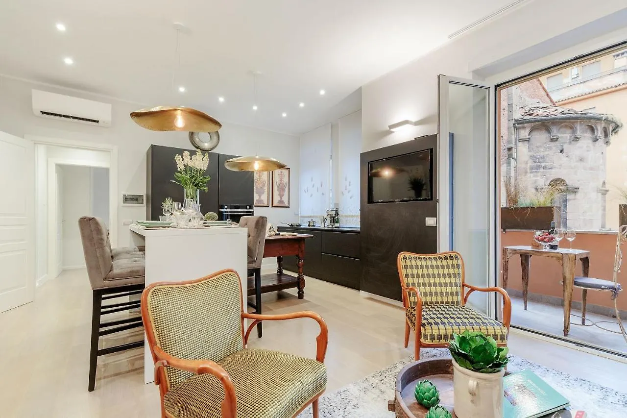 Apartment The Palace View Penthouse, Modern Luxury In Lucca Italy