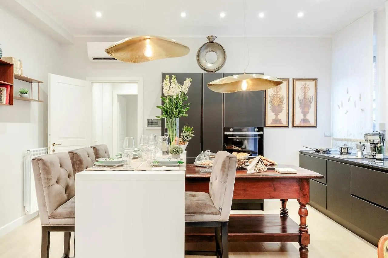 Apartment The Palace View Penthouse, Modern Luxury In Lucca