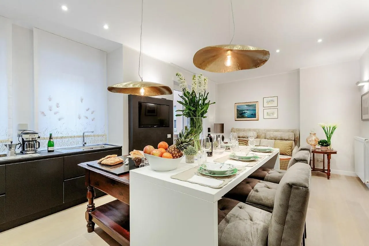 The Palace View Penthouse, Modern Luxury In Lucca 0*,