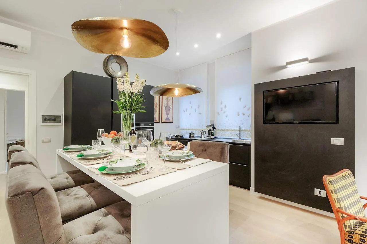 Apartment The Palace View Penthouse, Modern Luxury In Lucca