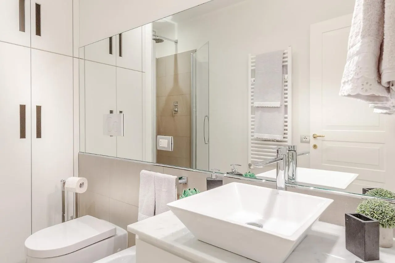 Apartment The Palace View Penthouse, Modern Luxury In Lucca