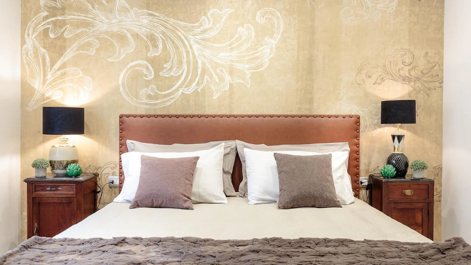 The Palace View Penthouse, Modern Luxury In Lucca location