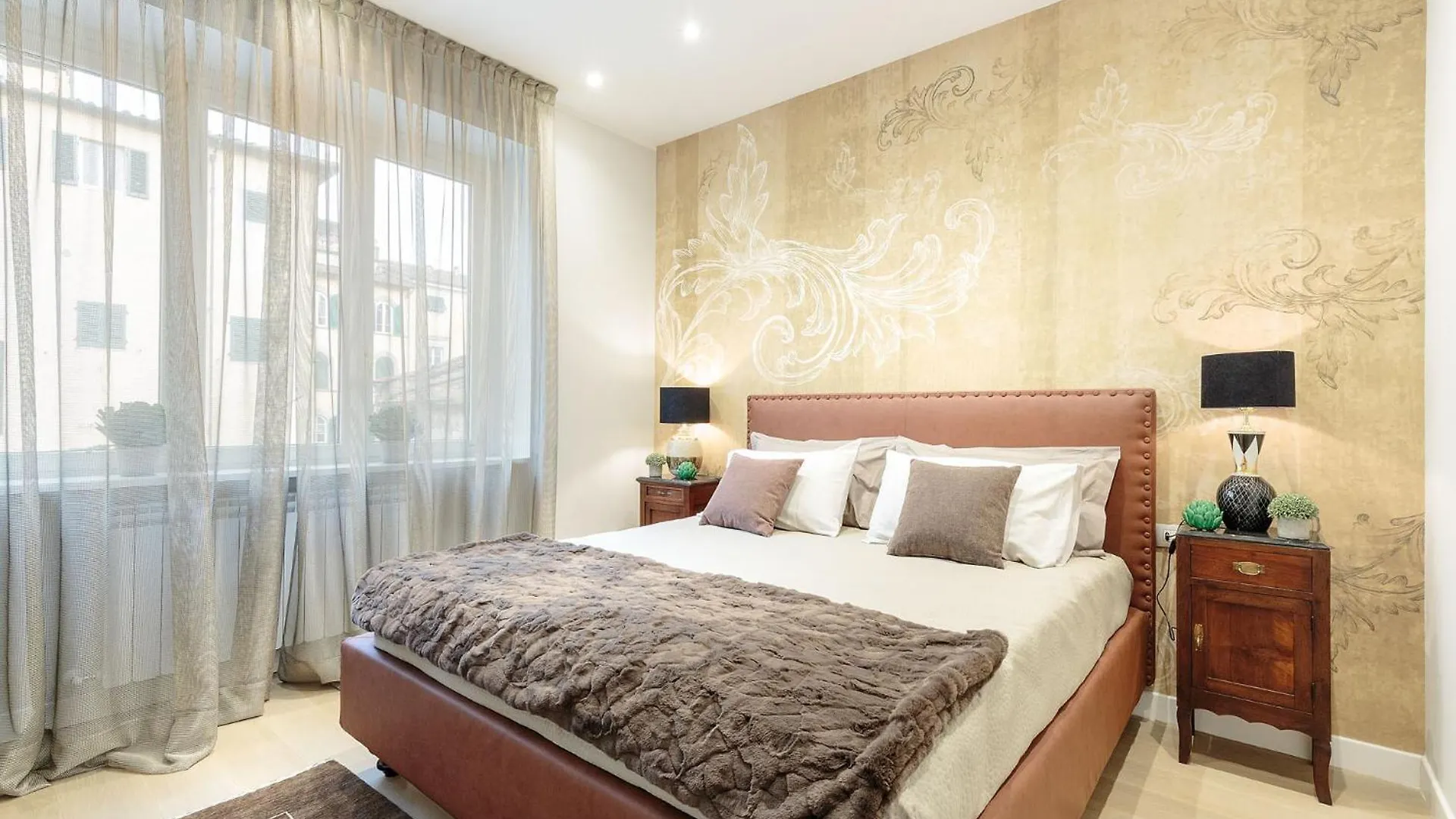 The Palace View Penthouse, Modern Luxury In Lucca 0*,